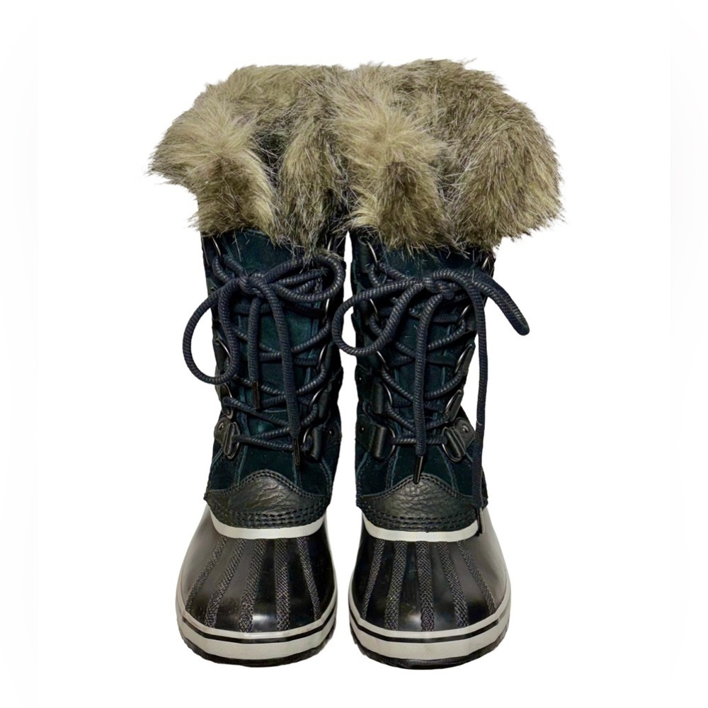The Sorel Joan Of Arctic Suede Boots in Black, Lace-Up, Faux-Fur, Size 9